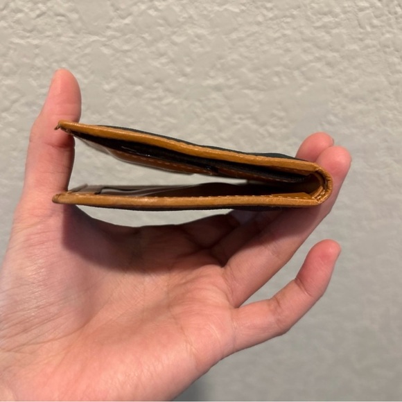 Fendi Roma Vintage Bifold Wallet - Picture 6 of 14